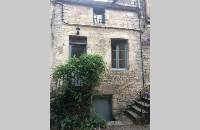 La petite maison médiévale de Melanie