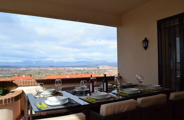"La Prensa" A privileged place where wine culture is sipped.