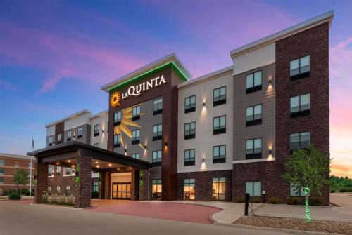 La Quinta Inn & Suites by Wyndham Coralville Iowa City