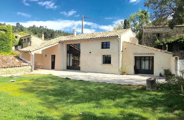 "LA SAULÉE", CHARMING GÎTE IN DRÔME PROVENÇALE