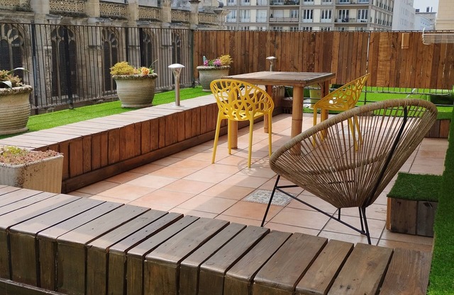 LA Terrasse DE Notre Dame