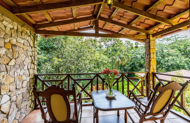 La Terraza Guest House B&B
