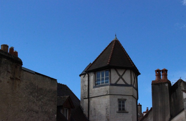 La Tour Unique view Former town house