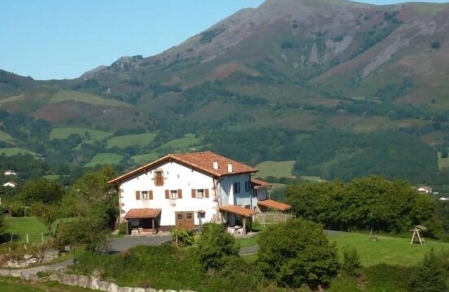 Labakizarra House for 8 people