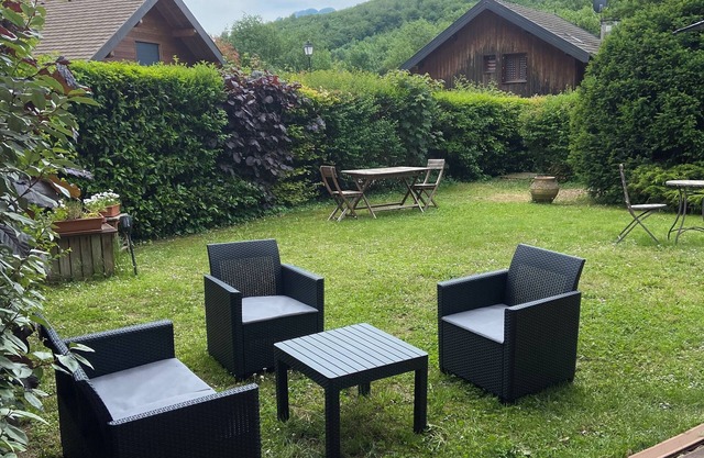 LAC ANNECY TALLOIRES T3 classified 3* on private garden of 300 M2 at 1600 m from the Lake