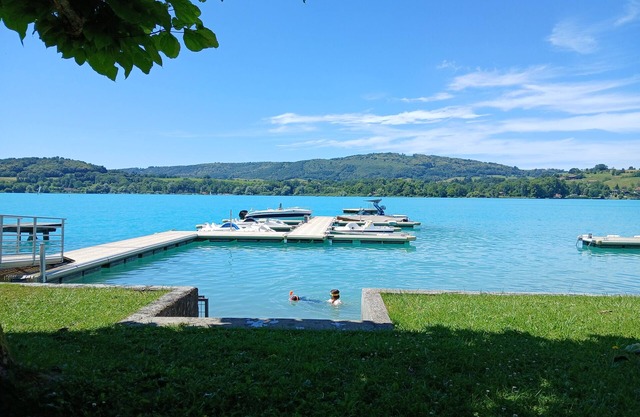 LAC CASA 60 - beach app, lake view terrace, garden