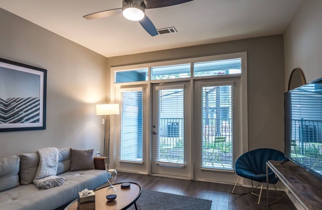 Ladybird South Shore I 1 Bedroom Apartment