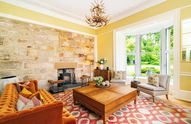 Ladyburn House: Luxury Ayrshire Country Retreat Hot Tub, Sauna, Gardens