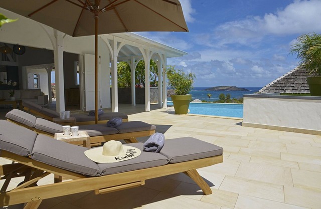 Lagon Jaune, amazing sea view, direct owner, credit card, 3 or 4 bedrooms rate