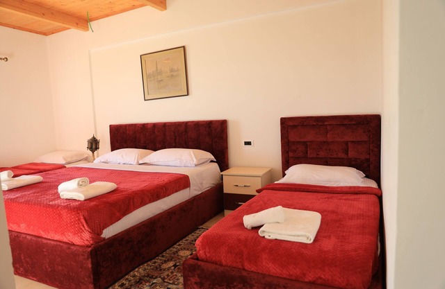 Lahuta e Vjeter Agrotourism: Taste Albanian Tradition & Feel at Home