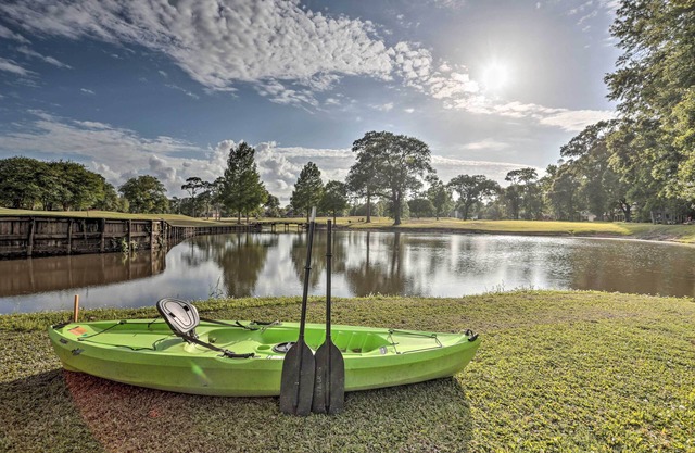 Lake Charles Home: 1 Mi to Public Boat Launch