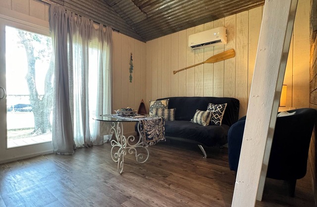 Lake Front Cabin with Marina Access