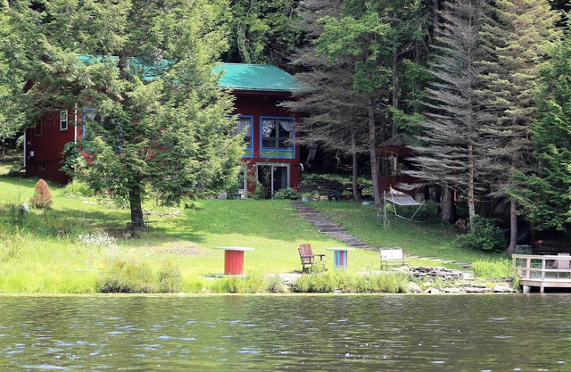 Lake Front House on Private lake
