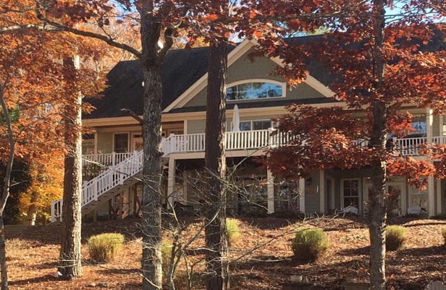 Lake Gaston 6BR 4BA 4500 SF main lake views in calm cove High Speed internet!