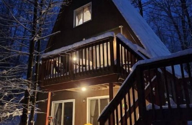 Lake George Chalet - The Pines Chickadee #29