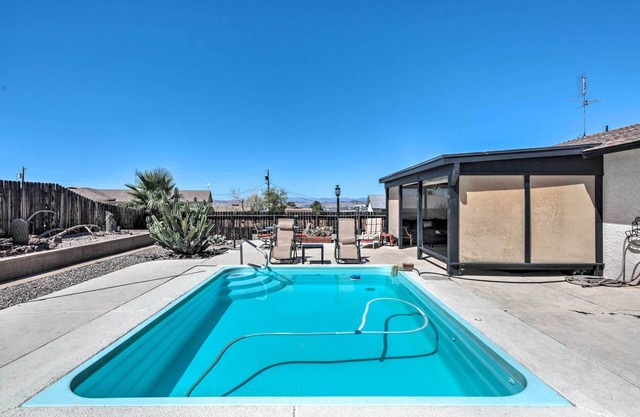Lake Havasu Home w/Pool - 2 Miles to Waterfront!