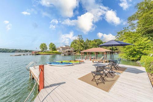 Lake Hickory Trio 3BR Blue Unit