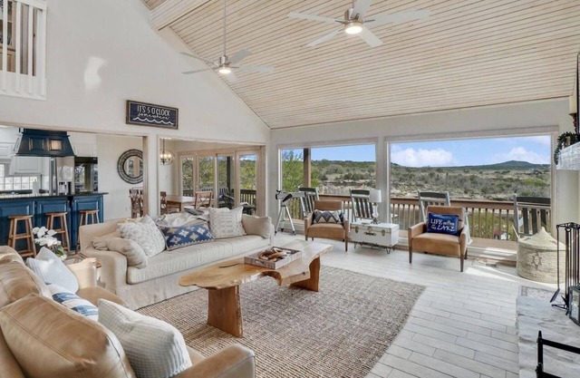 Lake Home with Private Pool, Games, Views! 100 yds to Marina w boat launch!