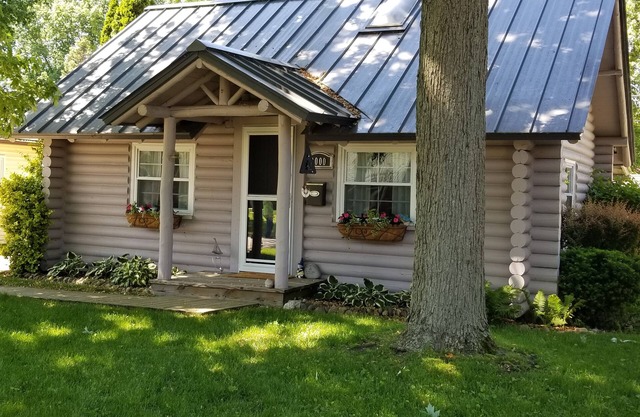 Lake Life and Cabin Comforts. Beach Days and Starry Nights.