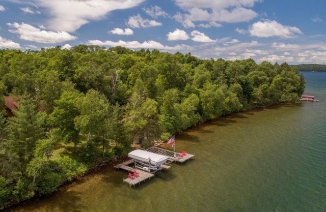 Lake Life Paradise: Create wonderful moments & memories with family and friends