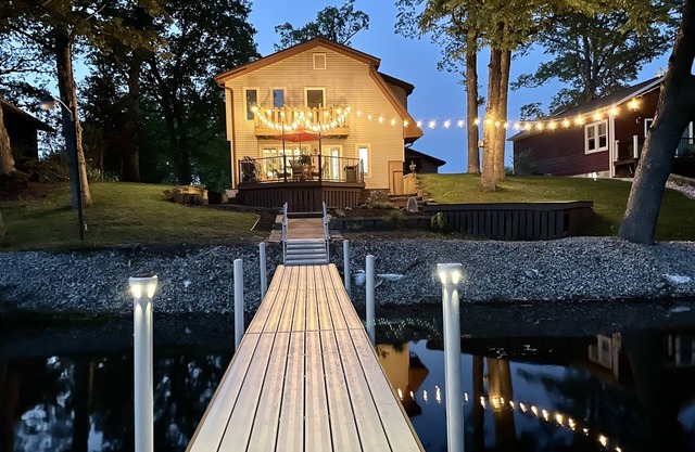 Lake Manitou Home - 3 Bedroom Family Retreat