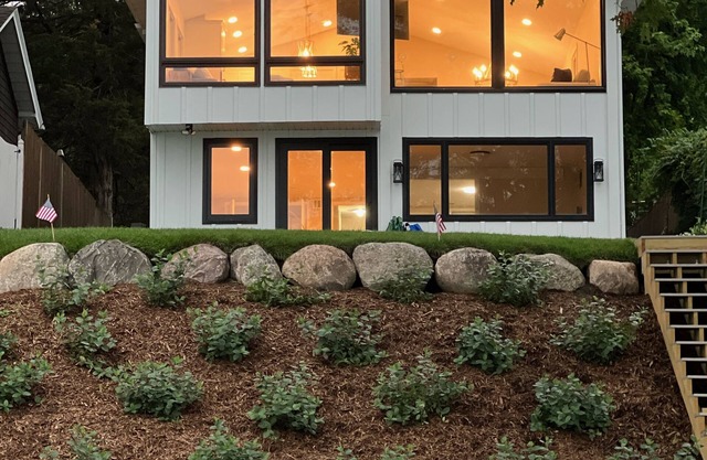 Lake Minnetonka 5 Bedroom Stunner!