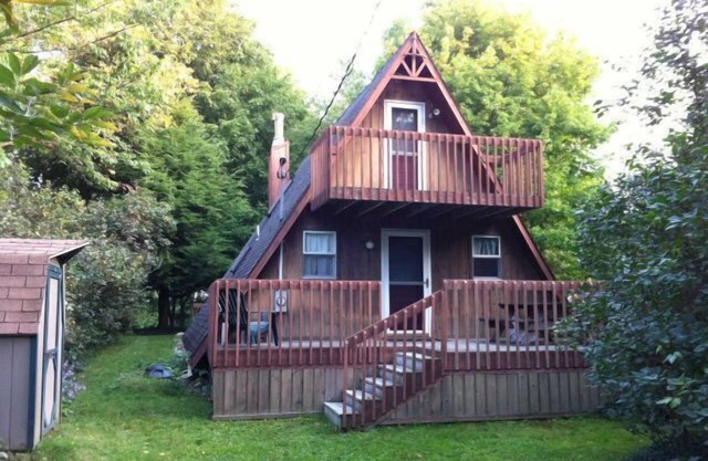 Lake Ontario A-Frame Cottage With 1.5 Miles of Beach