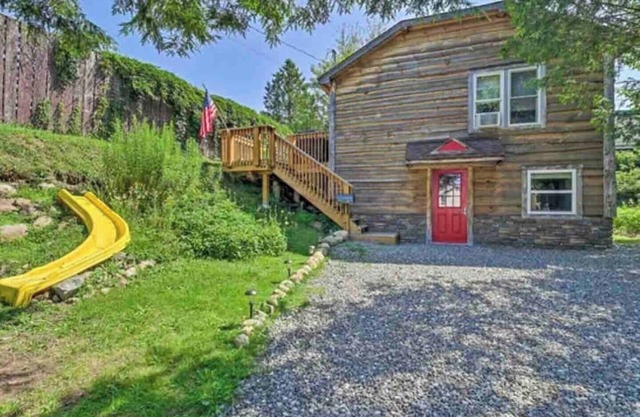 Lake Placid Cottage close to town