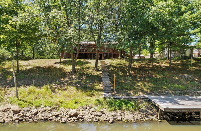 Lake Puckaway Retreat