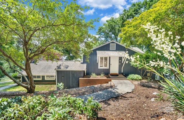 LAKE Scenic Point, Private Lakefront Home W/Dock
