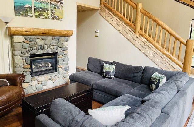 Lake Tahoe, Kings Beach, Tahoe Vista, Beautifully remodeled House PLUS STUDIO!