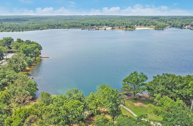 Lake Tansi Spacious 3BR, Great for Families
