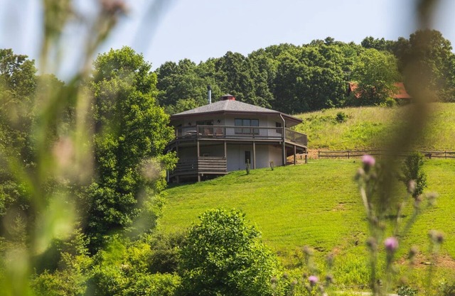 Lake View - Hosted by The Chalets