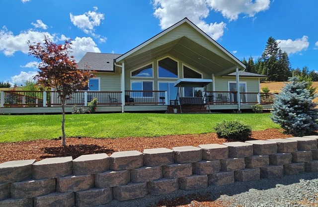 Lake View House