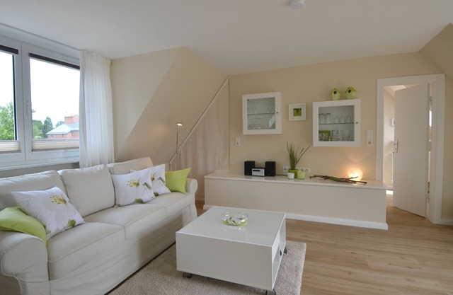 Lake view, lake access, 3 *, sauna barrel, WiFi, close to the Baltic Sea, 2-4 people, garden, moder