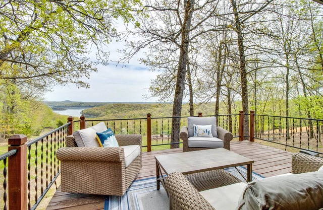 Lake-View Retreat w/Fire Pit in Mountain Home!