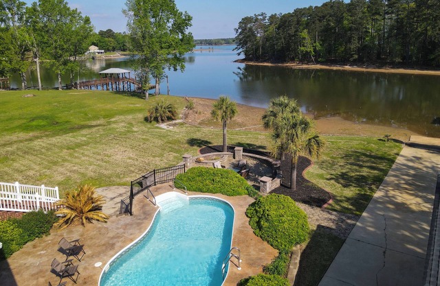 Lake Wateree Family Retreat!