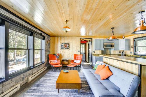Lakefront Cabin on Lake Vermilion Dock, Boat Lift