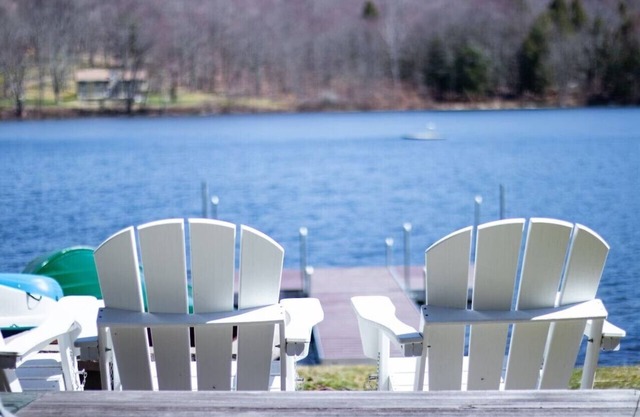 LAKEFRONT Catskill Lake Escape