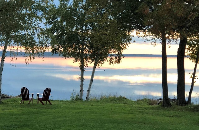 Lakefront Cottage on Munuscong Bay in the beautiful Upper Peninsula