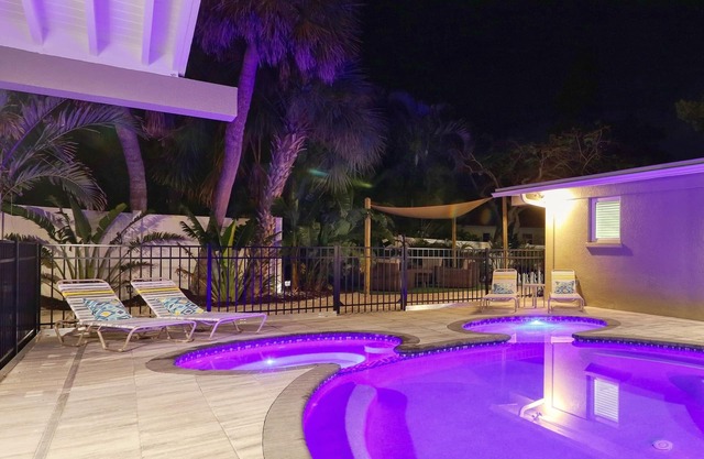 Lakefront Groundfloor Suite Heated Pool/Spa 🦭