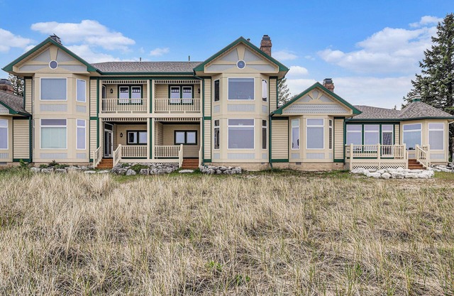 Lakefront Harbor Village Family Condo