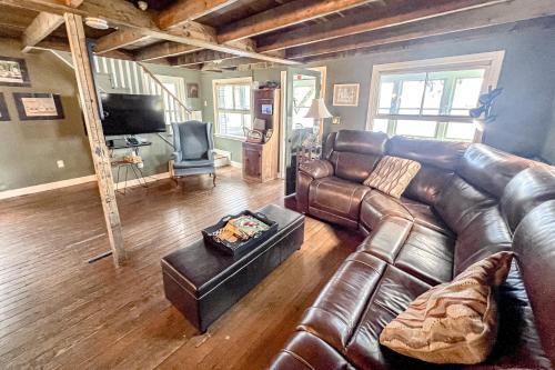 Lakefront Living
