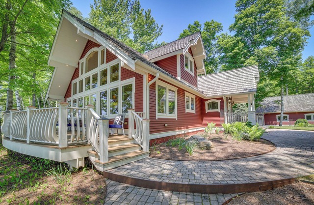 Lakefront Michigan Retreat w/Private Dock