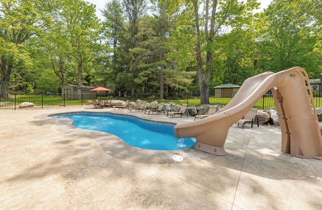 Lakefront Oasis w/Hot Tub, Pool, Courts & 2 Homes