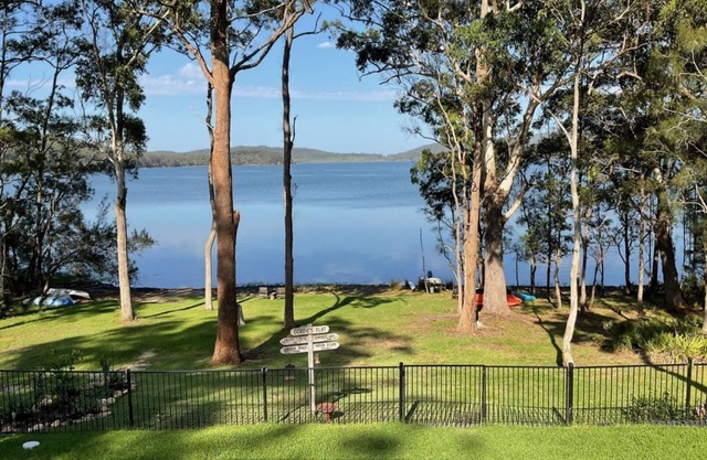 Lakefront property, sensational sunsets, fenced backyard, pet friendly
