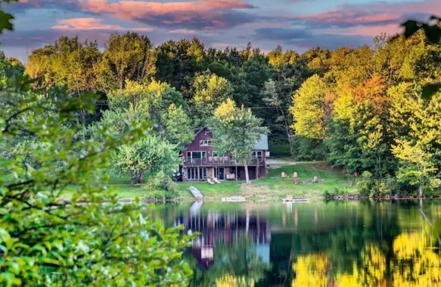 LakeHouse All Season Retreat!