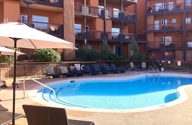 Lakeshore Villas - Your Perfect Vacation!