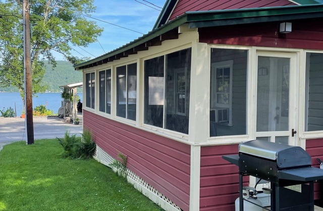 Lakeside Cottage in Cooperstown