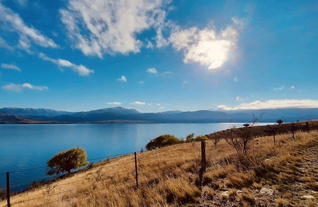 Lakeside Getaway in Otematata - Brand new 2 bed unit